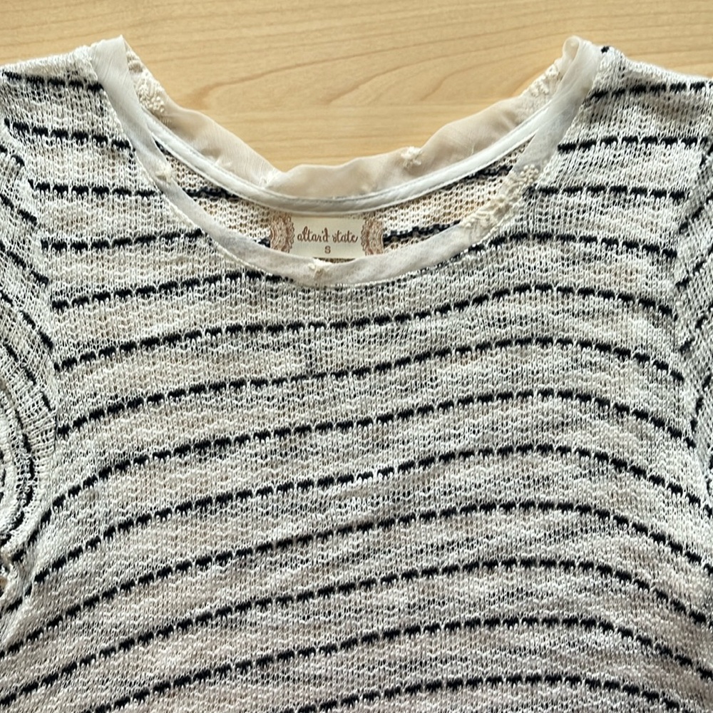 Altar’d State Short Sleeve Sweater & Lace Tunic Small EUC - Picture 12 of 12